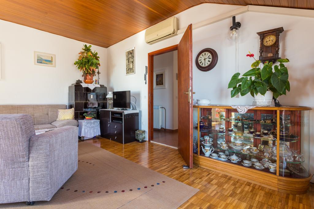 Lise Apartment *